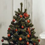 How to Create a Magical Holiday Look with an Artificial Christmas Tree: Different Styles, Ornament Ideas and Accessories to Make This Christmas Memorable.